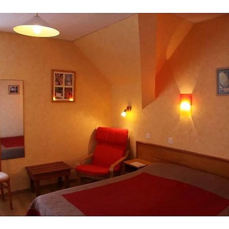 Les Chemins Francis - Modern Hotel Bagnols-les-Bains Exterior photo